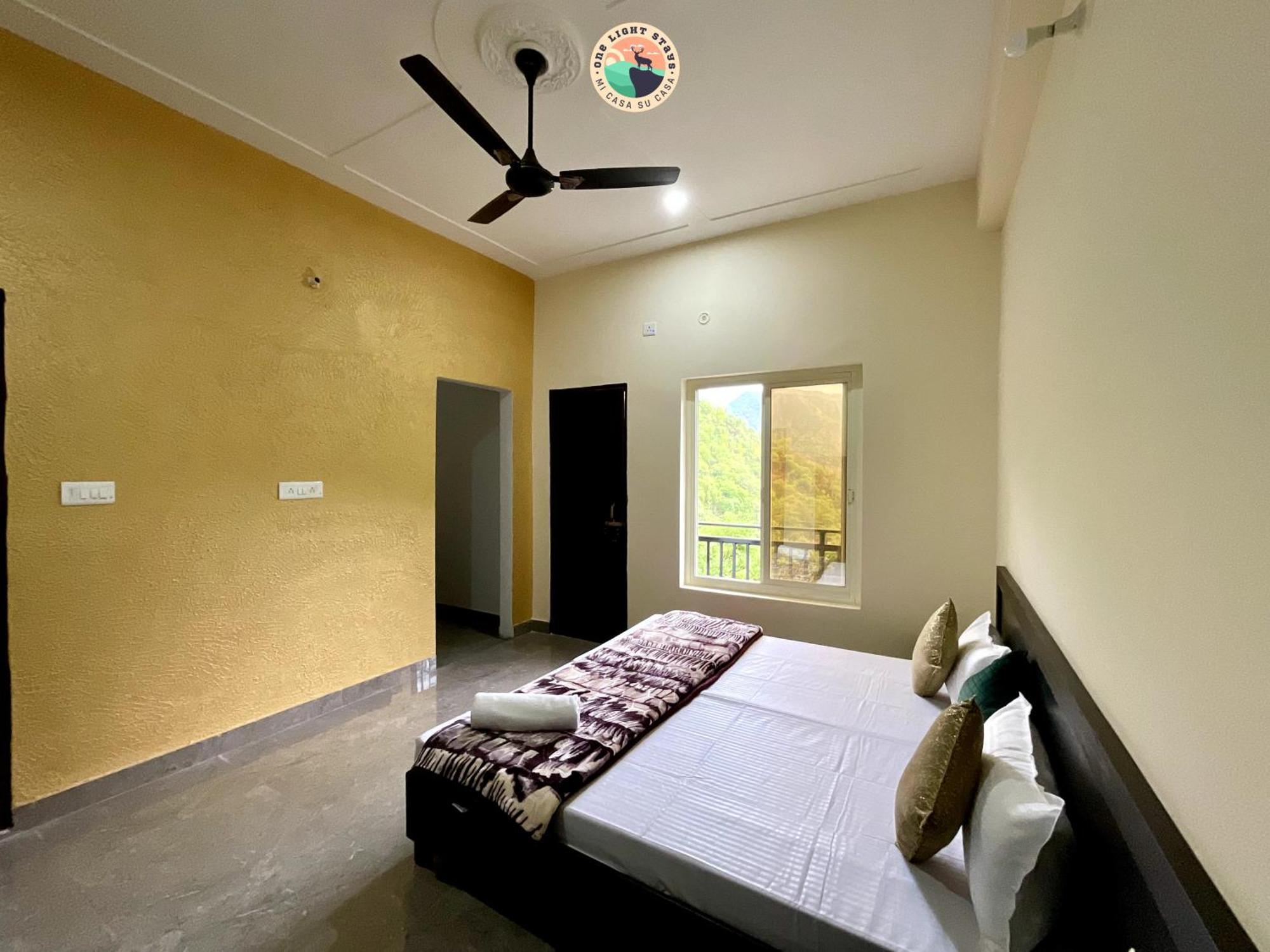 Rudram Aura X One Light Stays Rishīkesh Extérieur photo